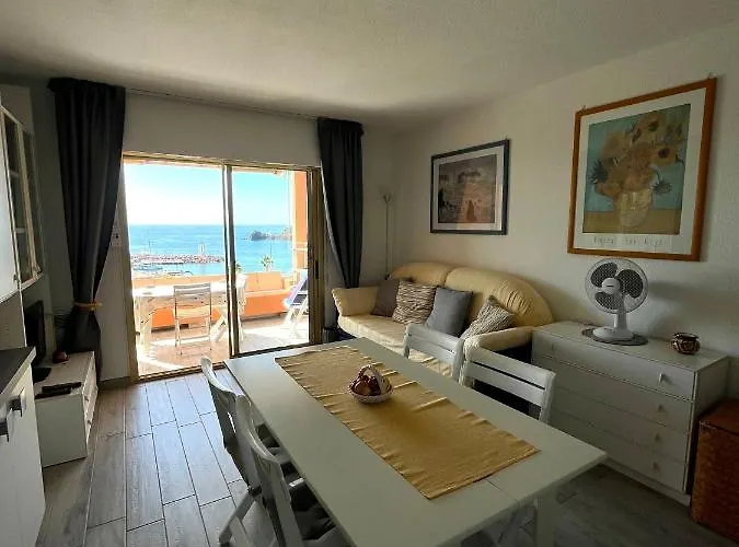 Appartement avec vue mer et piscine